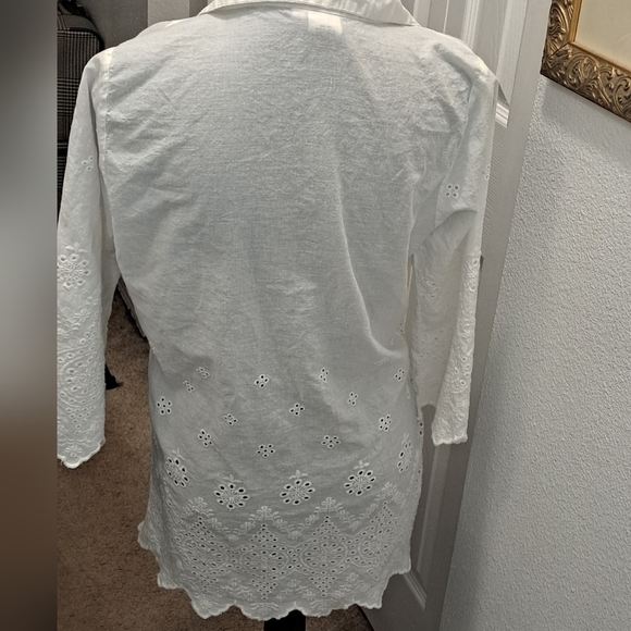 Parsley & Sage Eyelet Tunic With Scalloped Edges Size M - Picture 3 of 9